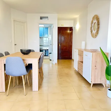 Charming With Outdoor Pool * Benidorm